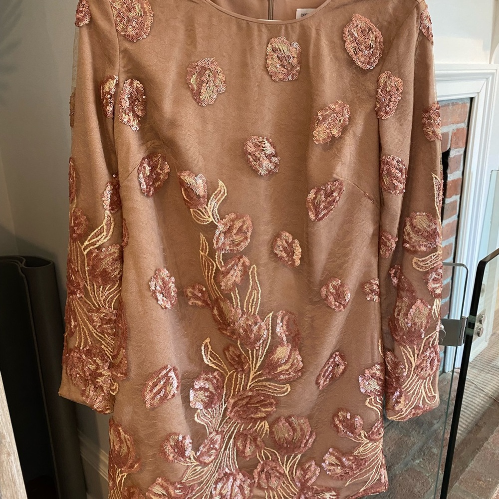 Dress the Nation size large sequin rose gold / brown dress.  Worn once.